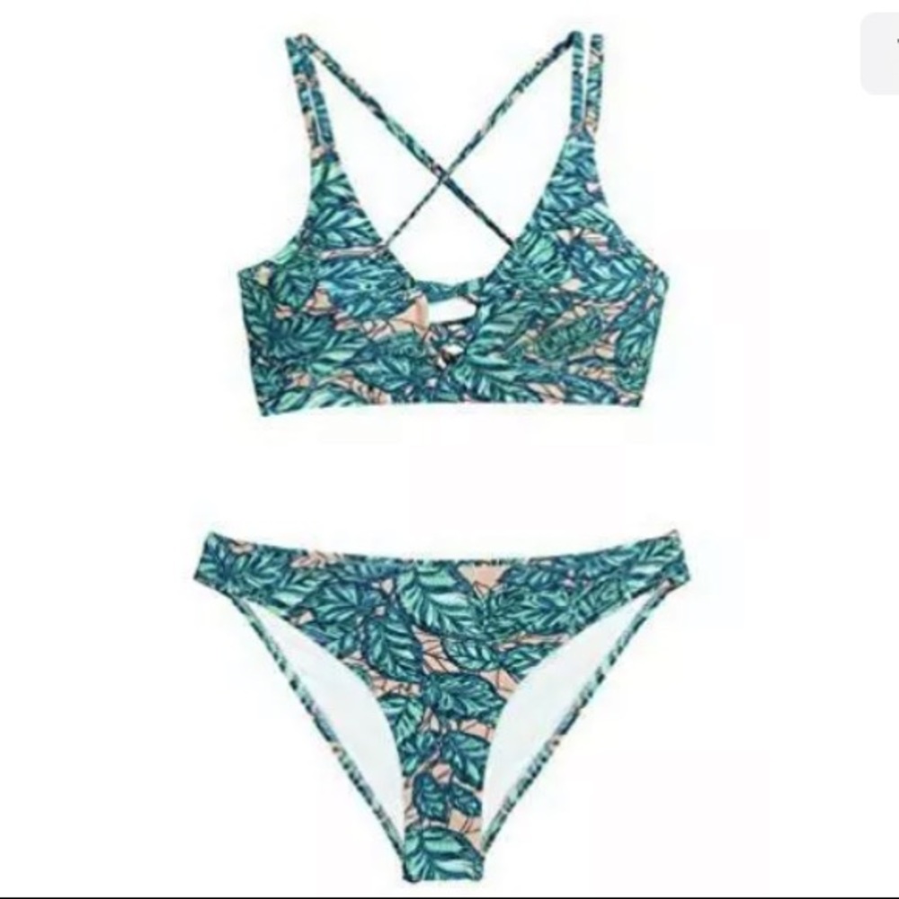 ⚡️4 for $25!⚡️ 🆕 CUPSHE Lush Leaves Lace Up Bikini